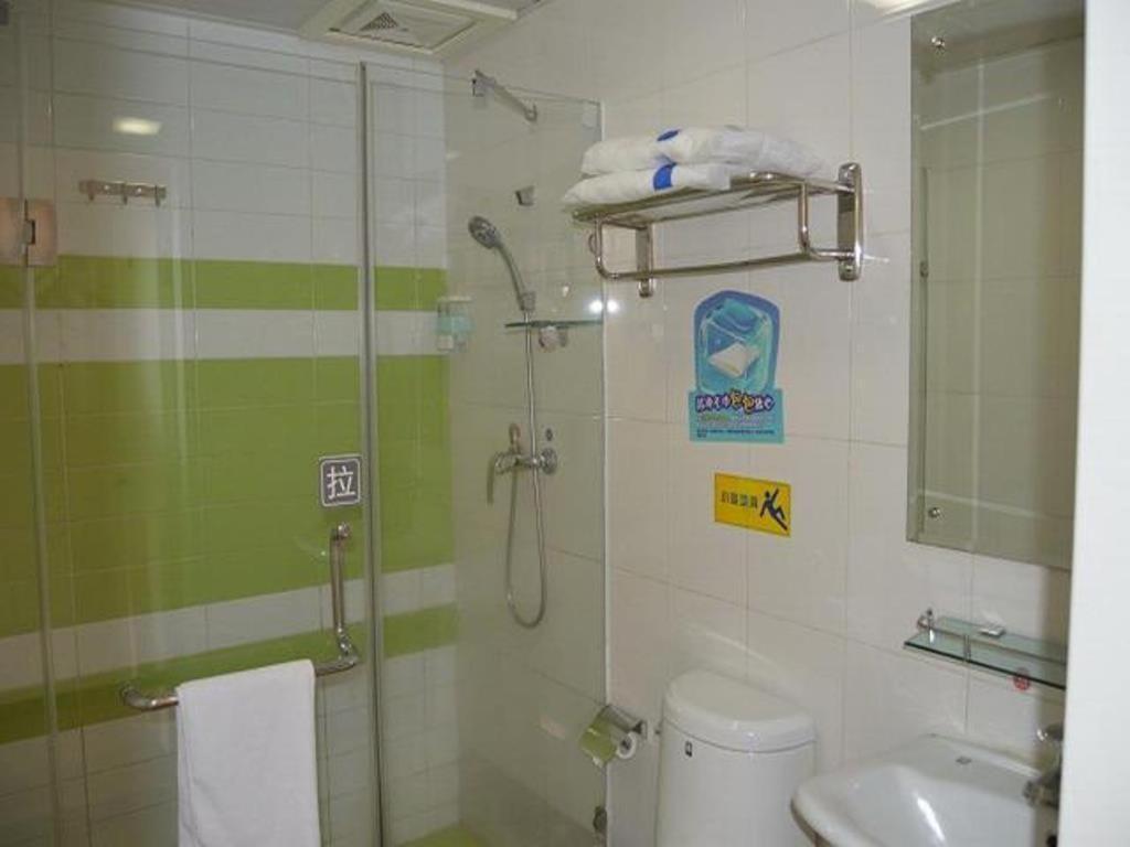 7 Days Inn Meizhou Jiangnan Kedu Commercial Plaza Exterior photo